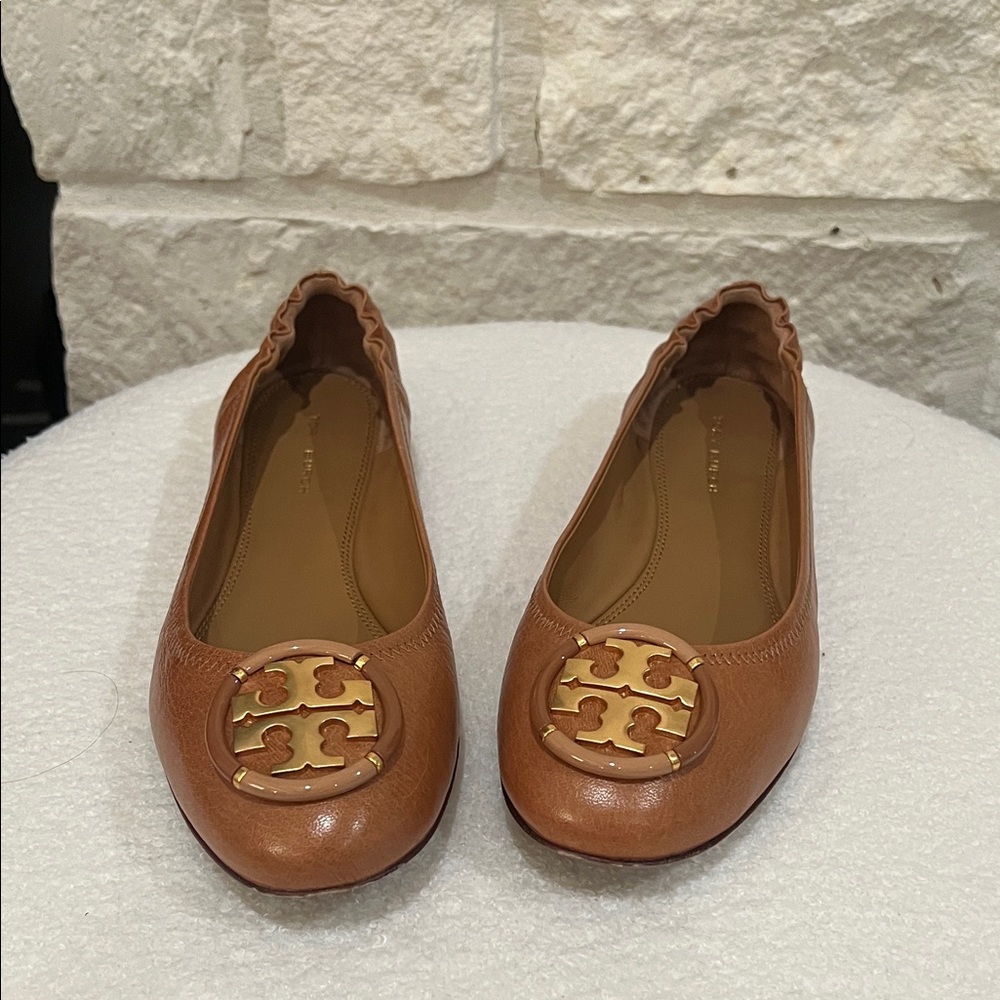 EUC Tory Burch Tan Goat Leather Flats with Multi Logo - Size 8